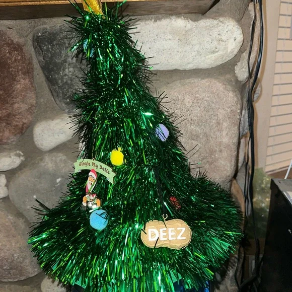 Christmas Tree hat ( or desktop tree) - Picture 6 of 8